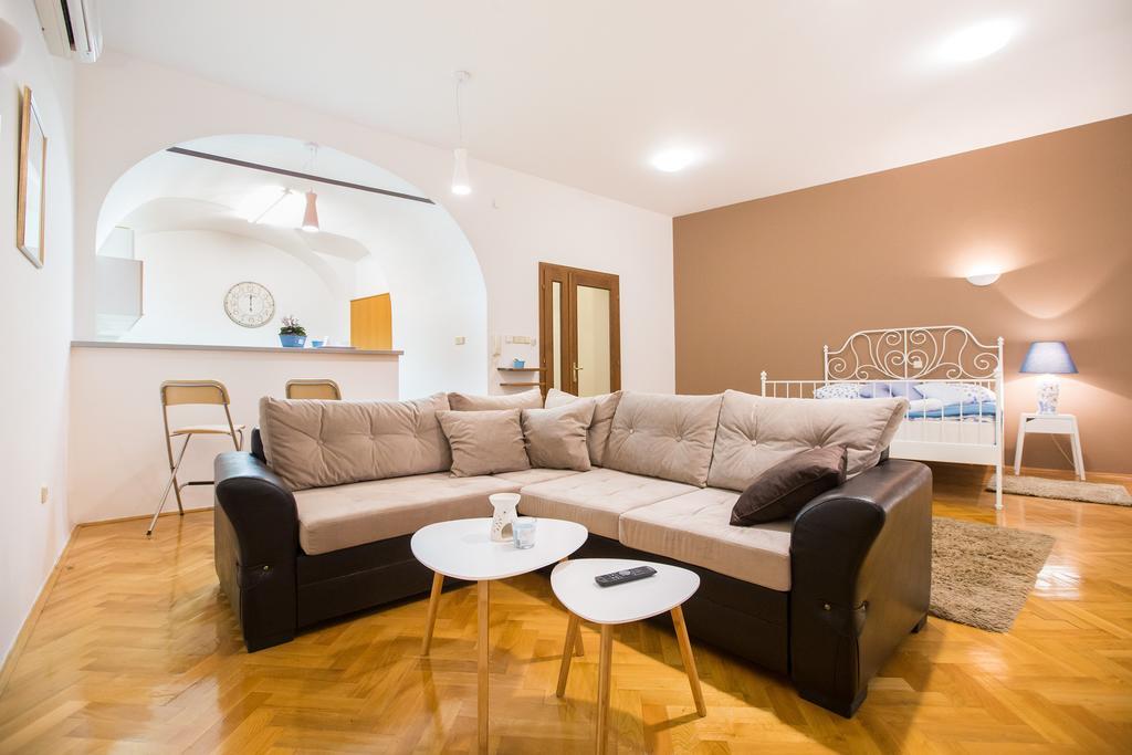 Apartman Kaptol Zagabria Esterno foto