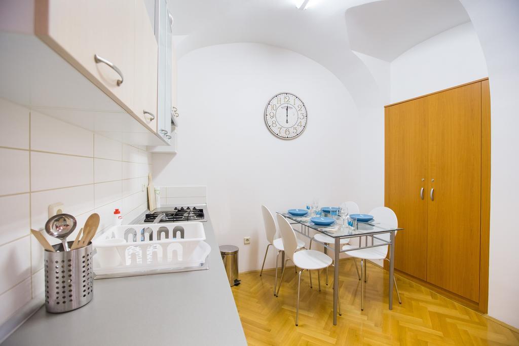 Apartman Kaptol Zagabria Esterno foto